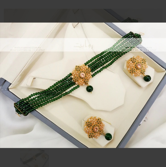 Pakistani green crystal choker set - Picture 1 of 5